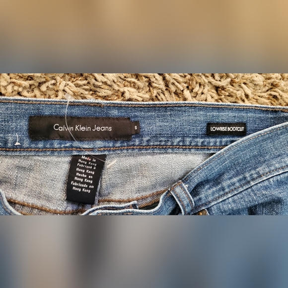 Calvin Klein low-rise bootcut jeans - Picture 2 of 6